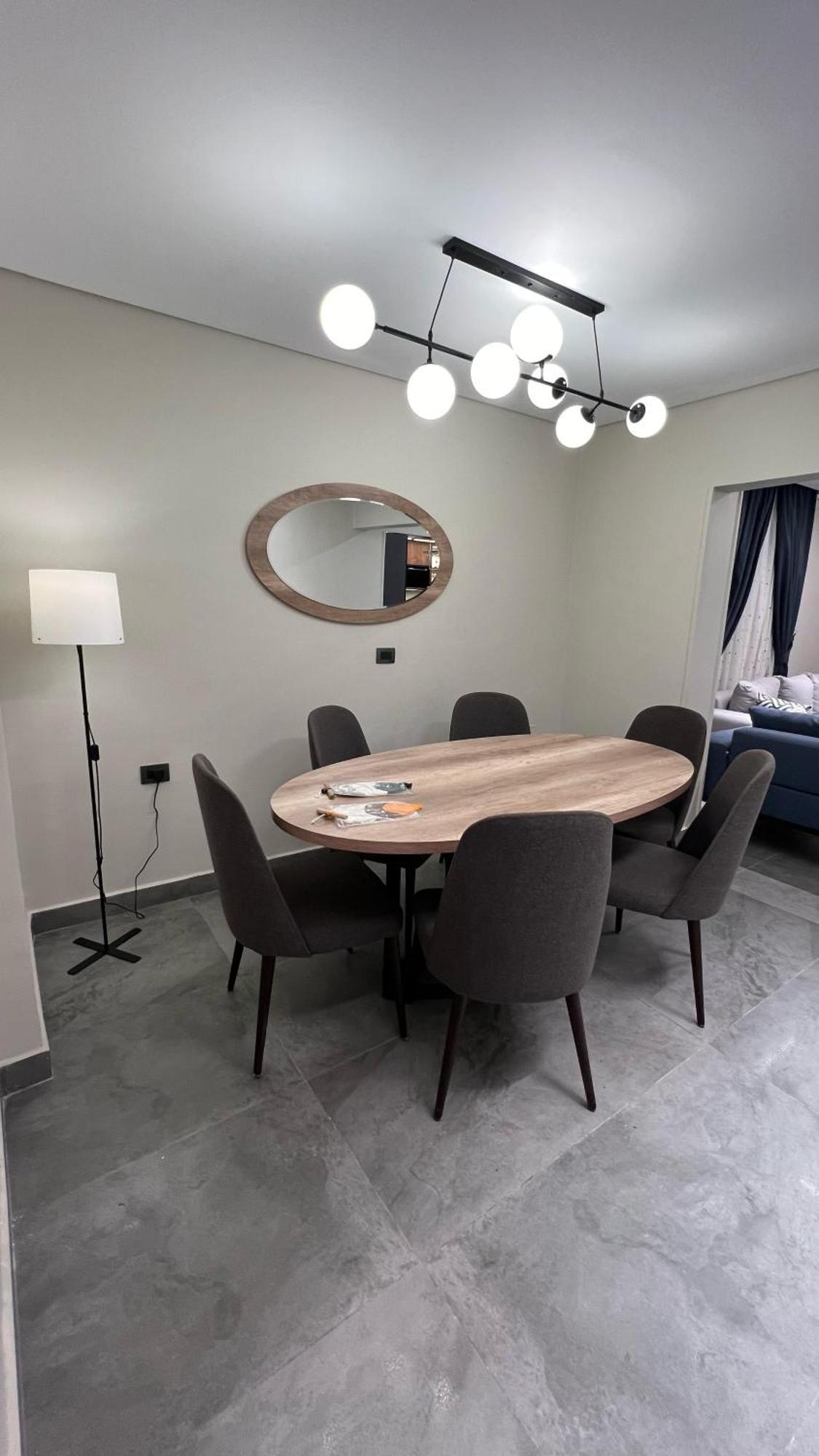 Luxury Apartment El Mohandessen 开罗 外观 照片