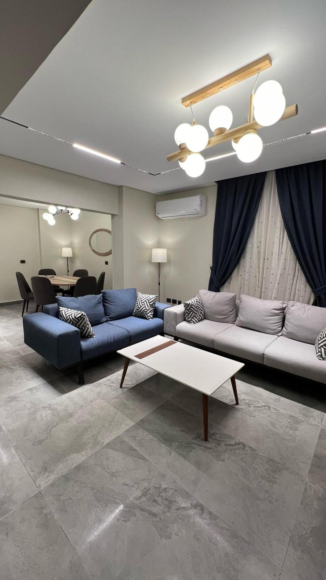 Luxury Apartment El Mohandessen 开罗 外观 照片